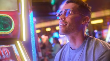 guy on slot machine