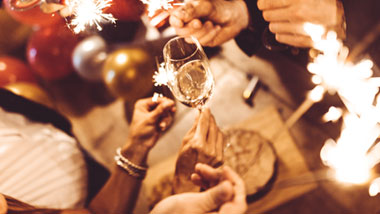 nye champagne and sparklers